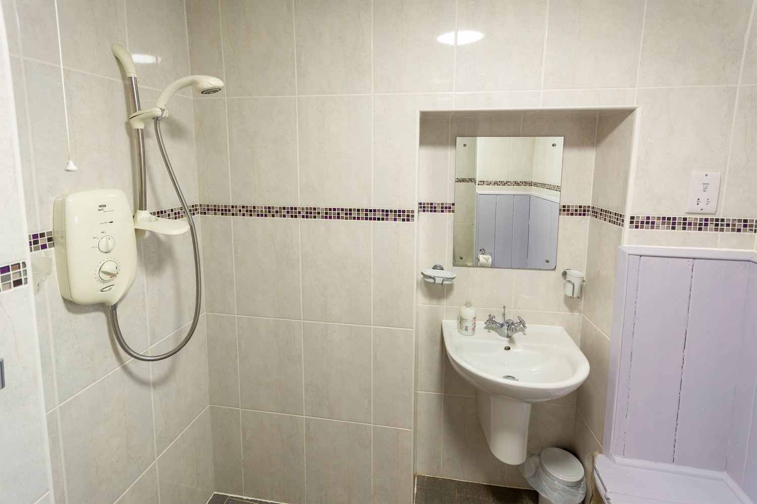 Lets-Go-Peak-District_Ashtree_Cottage_011 Hartington Holiday Cottage